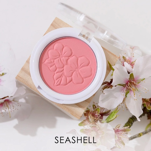 Periwinkle + Pop - Soft Sculpting Blush in Seashell - Picture 1 of 6